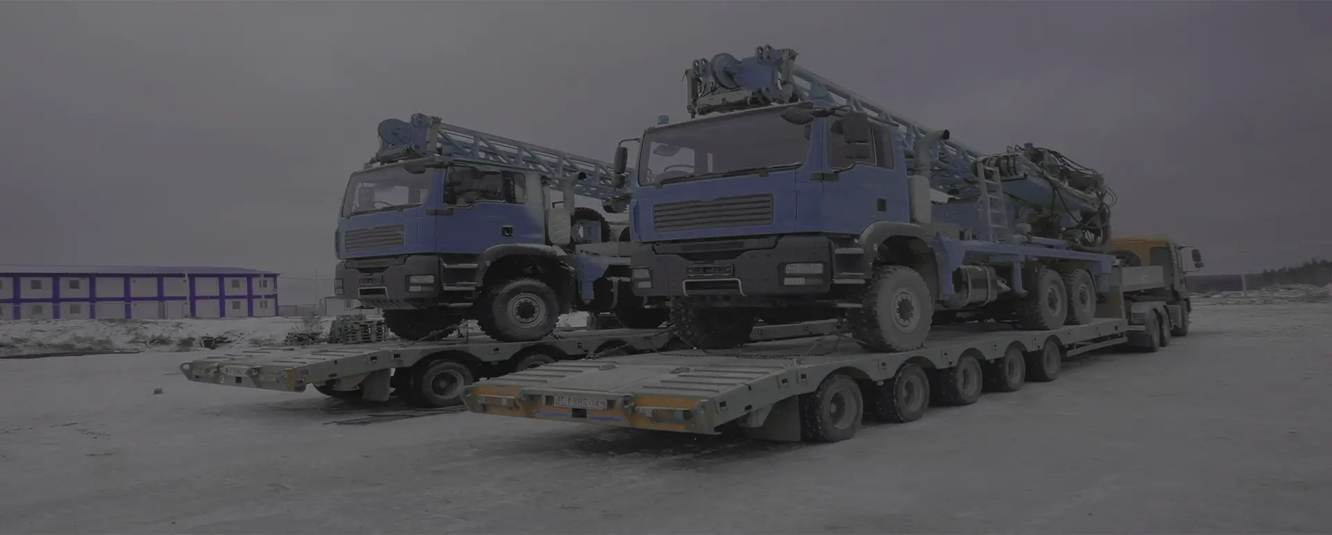 Доставка тралом с низкорамной платформой автокранапо России из имени Воровского, а также любой другой крупногабаритной техники